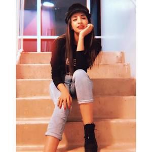 Meet your Posher, Zahra